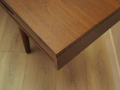 Buffet en teck danois des années 1970 – trois tiroirs, style mid-century modern