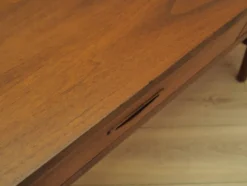 Buffet en teck danois des années 1970 – trois tiroirs, style mid-century modern