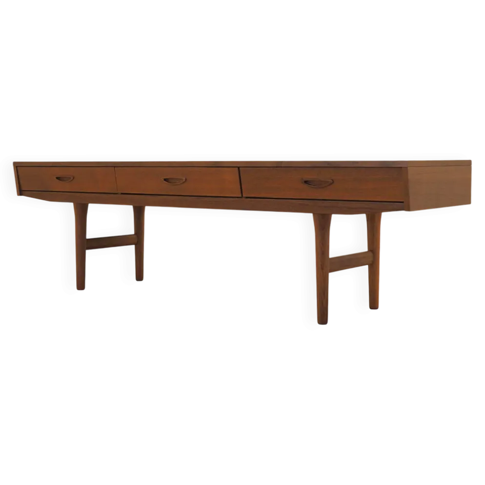 Buffet en teck danois des années 1970 – trois tiroirs, style mid-century modern