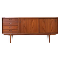 Buffet en teck danois des années 1960.