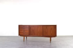 Buffet en teck danois des années 1960.