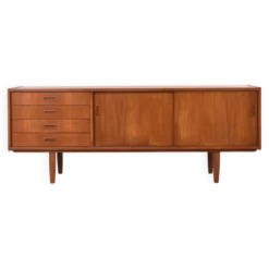 Buffet en teck danois des années 1960.