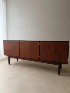 Buffet en teck danois des années 1960