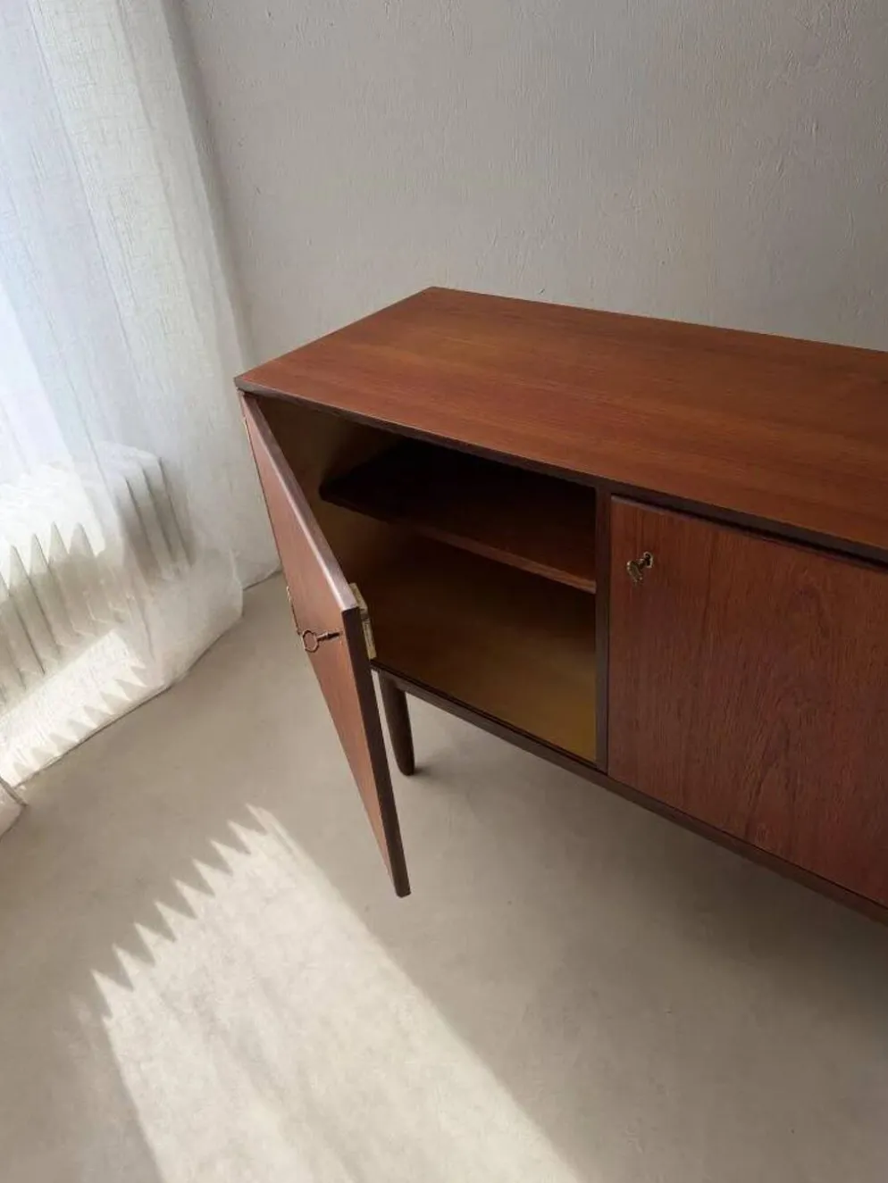 Buffet en teck danois des années 1960