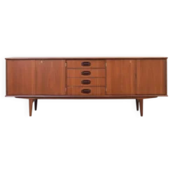 Buffet en teck danois des années 1960.