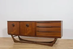 Buffet en teck des années 1960 par Beautility, Royaume-Uni