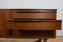 Buffet en teck des années 1960 par Beautility, Royaume-Uni