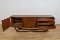 Buffet en teck des années 1960 par Beautility, Royaume-Uni