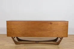 Buffet en teck des années 1960 par Beautility, Royaume-Uni