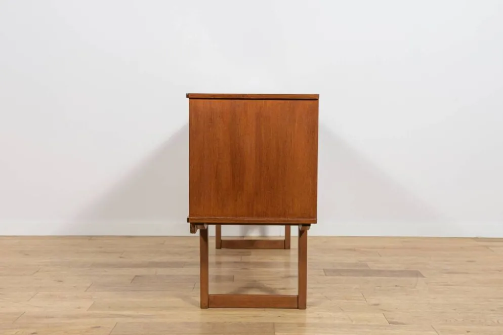 Buffet en teck des années 1960, Royaume-Uni