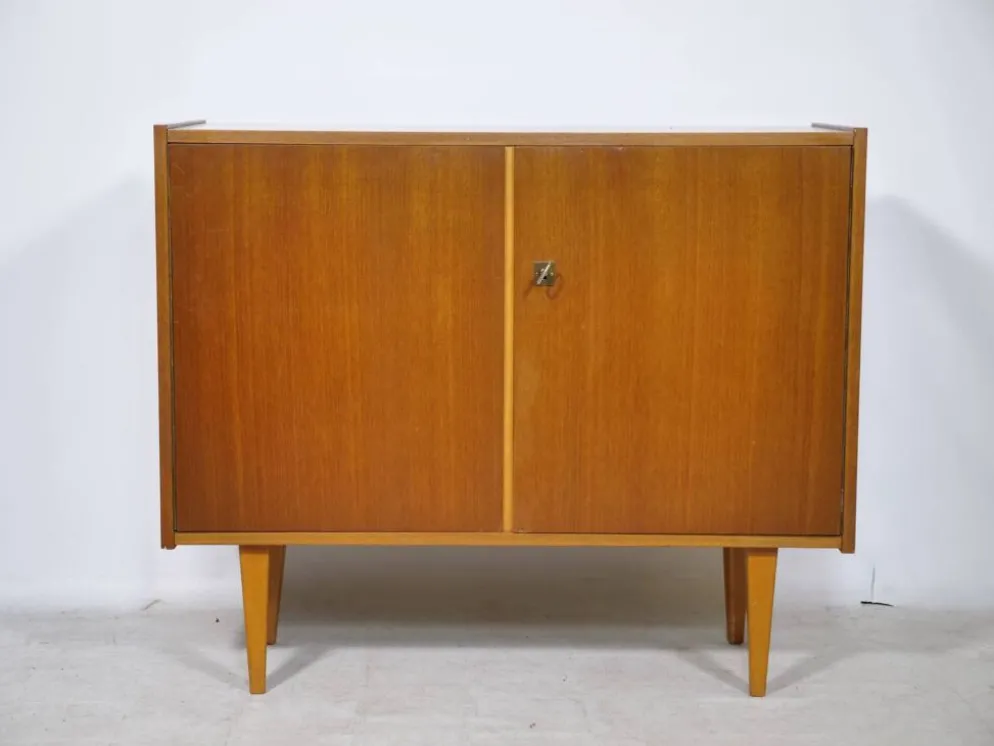 Buffet en teck des années 1960, style mid-century