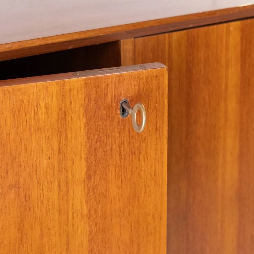 Buffet en teck de style mid-century moderne par George Coslin pour Faram, Italie, années 1960.