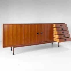Buffet en teck de style mid-century moderne par George Coslin pour Faram, Italie, années 1960.
