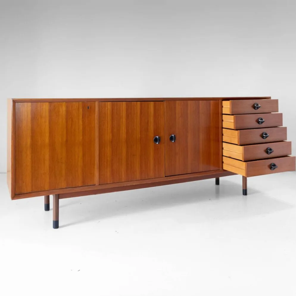 Buffet en teck de style mid-century moderne par George Coslin pour Faram, Italie, années 1960.