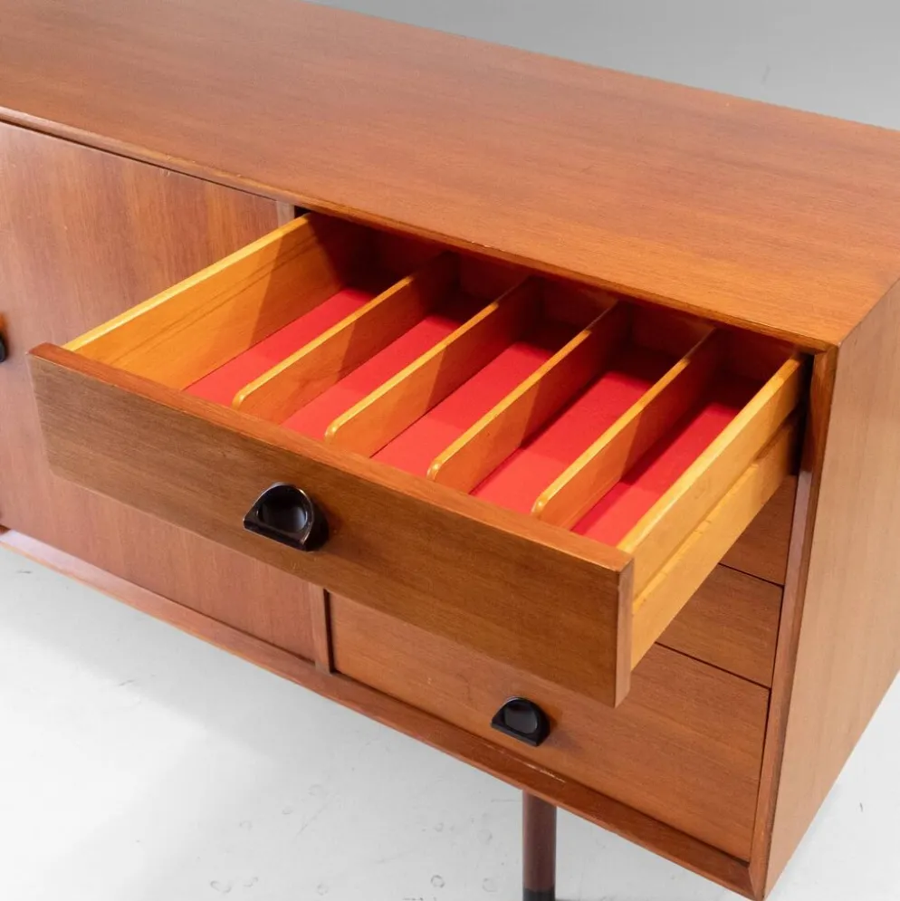 Buffet en teck de style mid-century moderne par George Coslin pour Faram, Italie, années 1960.