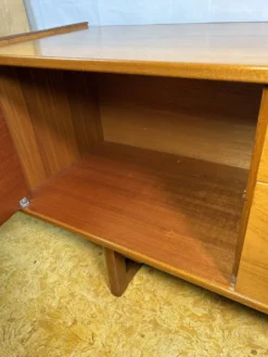 Buffet en teck de style scandinave, années 1960