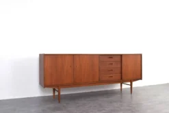Buffet en teck du milieu du siècle de Skeie & Co. Norheimsund, années 1960.