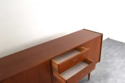 Buffet en teck du milieu du siècle de Skeie & Co. Norheimsund, années 1960.