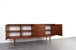 Buffet en teck du milieu du siècle de Skeie & Co. Norheimsund, années 1960.