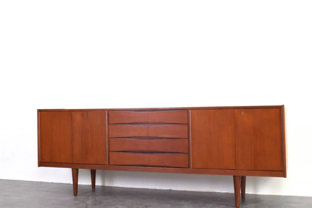 Buffet en teck du milieu du siècle de Skeie & Co. Norheimsund, années 1960.