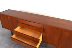 Buffet en teck du milieu du siècle de Skeie & Co. Norheimsund, années 1960.