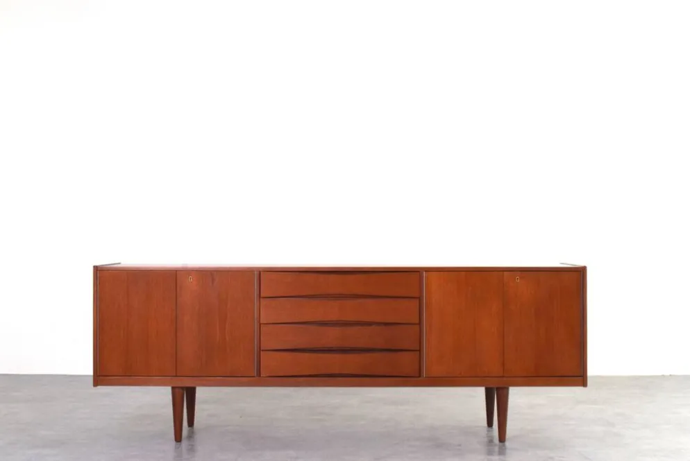 Buffet en teck du milieu du siècle de Skeie & Co. Norheimsund, années 1960.