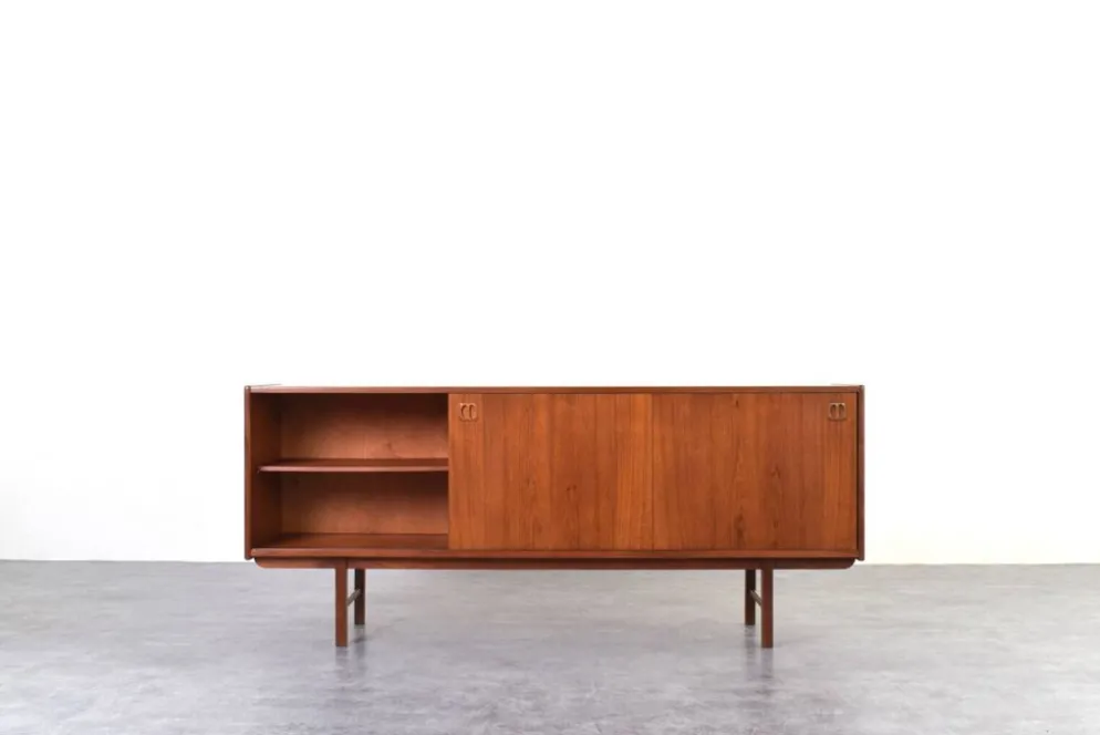Buffet en teck du milieu du siècle par Klippan Korsør pour Ikea, années 1960.