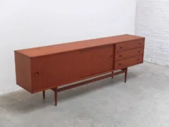 Buffet en teck par William Watting pour Fristho, années 1960.