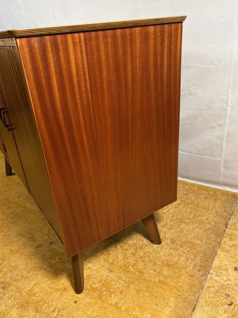 Buffet en teck Remploy vintage | Années 1950-1960 | Design britannique du milieu du siècle A