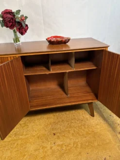 Buffet en teck Remploy vintage | Années 1950-1960 | Design britannique du milieu du siècle A
