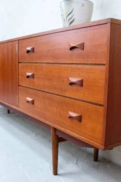 Buffet en teck vintage avec tiroirs Fristho Modulus danois des années 60.