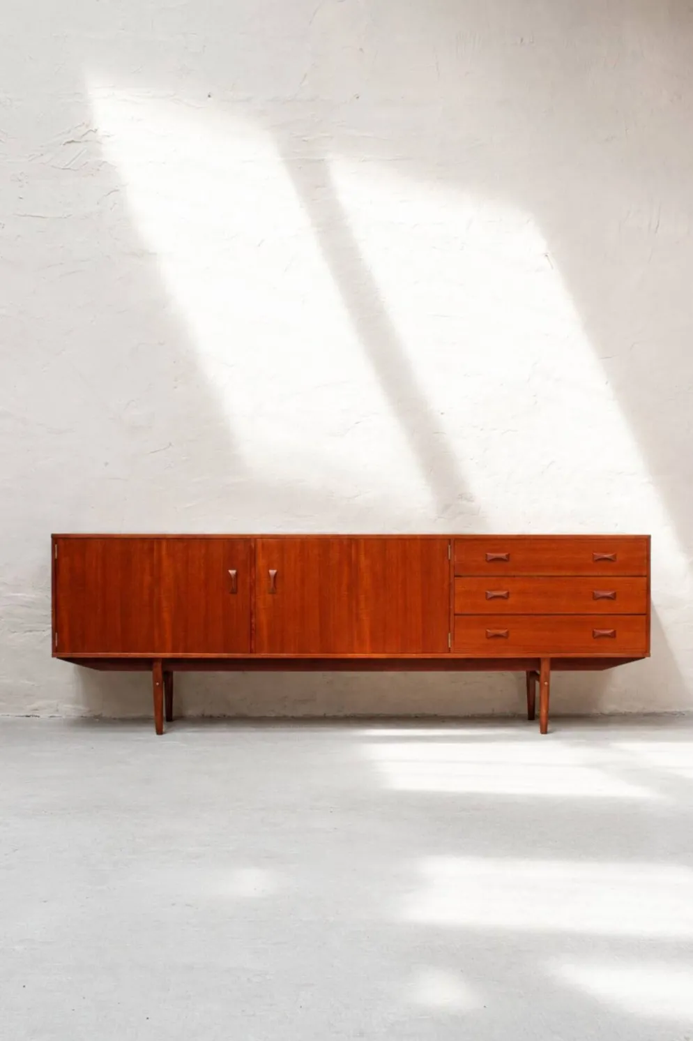 Buffet en teck vintage avec tiroirs Fristho Modulus danois des années 60.