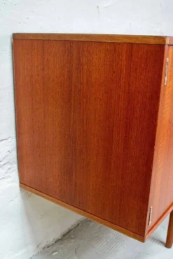 Buffet en teck vintage avec tiroirs Fristho Modulus danois des années 60.