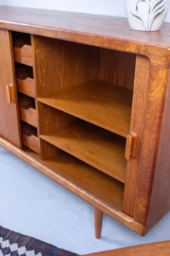 Buffet en teck vintage avec tiroirs, danois Silkeborg, milieu du siècle.
