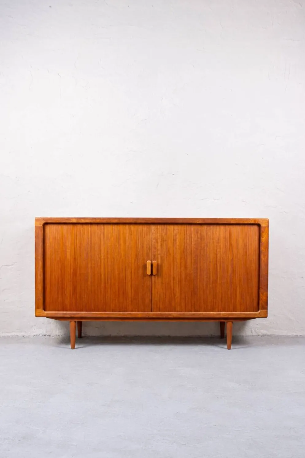 Buffet en teck vintage avec tiroirs, danois Silkeborg, milieu du siècle.