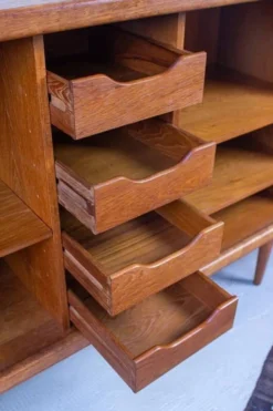 Buffet en teck vintage avec tiroirs, danois Silkeborg, milieu du siècle.