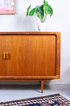 Buffet en teck vintage avec tiroirs, danois Silkeborg, milieu du siècle.