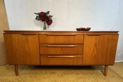 Buffet en teck vintage exceptionnel des années 60 | Scandinave britannique