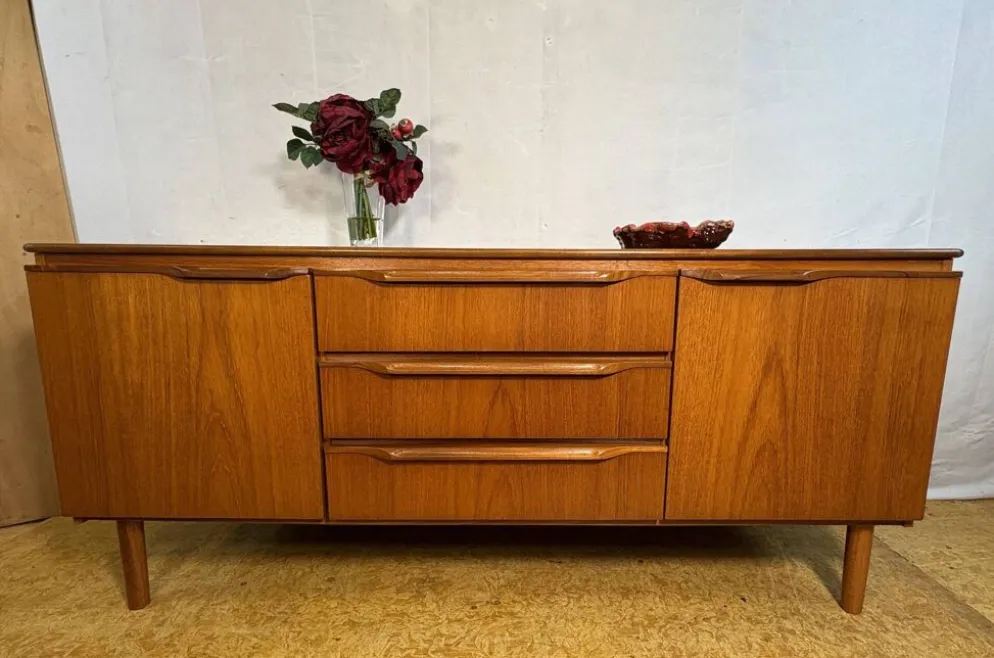 Buffet en teck vintage exceptionnel des années 60 | Scandinave britannique