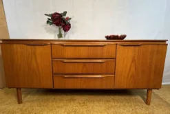Buffet en teck vintage exceptionnel des années 60 | Scandinave britannique