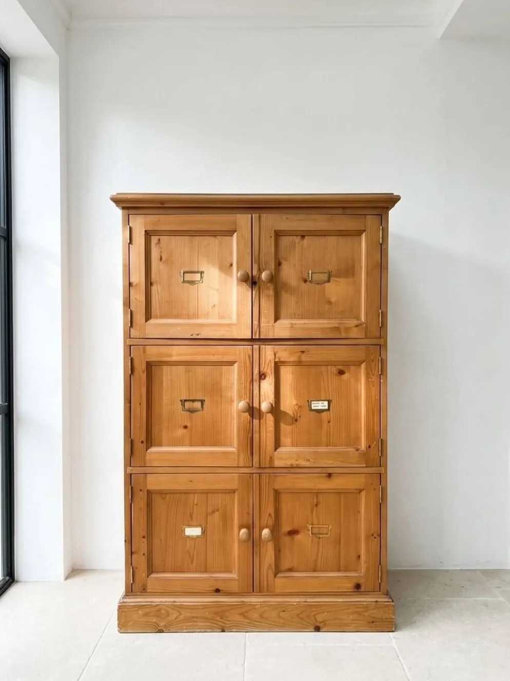 Buffet haut classique en bois