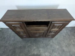 Buffet haut dans le goût de Dudouyt