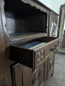 Buffet haut dans le goût de Dudouyt