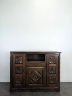 Buffet haut dans le goût de Dudouyt