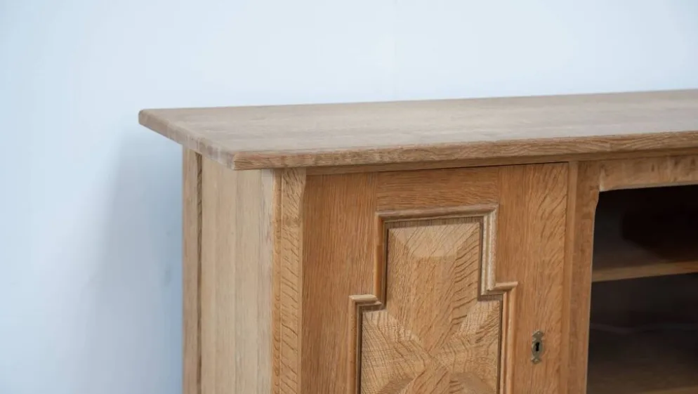 Buffet haut en chêne scandinave par Kjaernulf