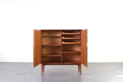Buffet haut en teck du milieu du siècle par Rastad & Relling pour Eidsfjord Møbelfabrikk