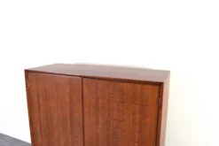 Buffet haut en teck du milieu du siècle par Rastad & Relling pour Eidsfjord Møbelfabrikk
