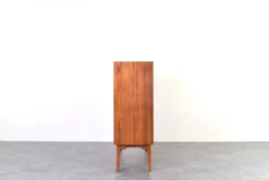 Buffet haut en teck du milieu du siècle par Rastad & Relling pour Eidsfjord Møbelfabrikk