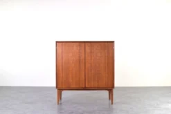 Buffet haut en teck du milieu du siècle par Rastad & Relling pour Eidsfjord Møbelfabrikk