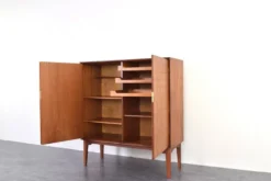 Buffet haut en teck du milieu du siècle par Rastad & Relling pour Eidsfjord Møbelfabrikk